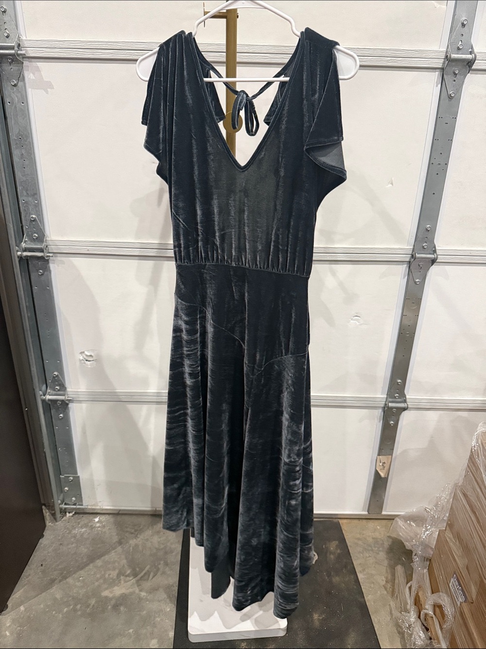 Sleeveless Black Velvet Maxi Dress with V-Back Tie